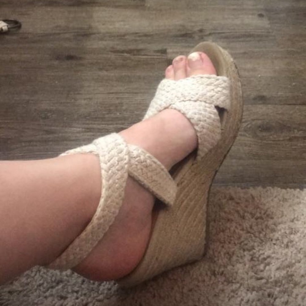 Strappy wedge sandals